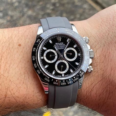 rolex daytona with rubber band.